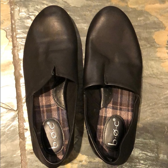 Flats - Picture 1 of 3